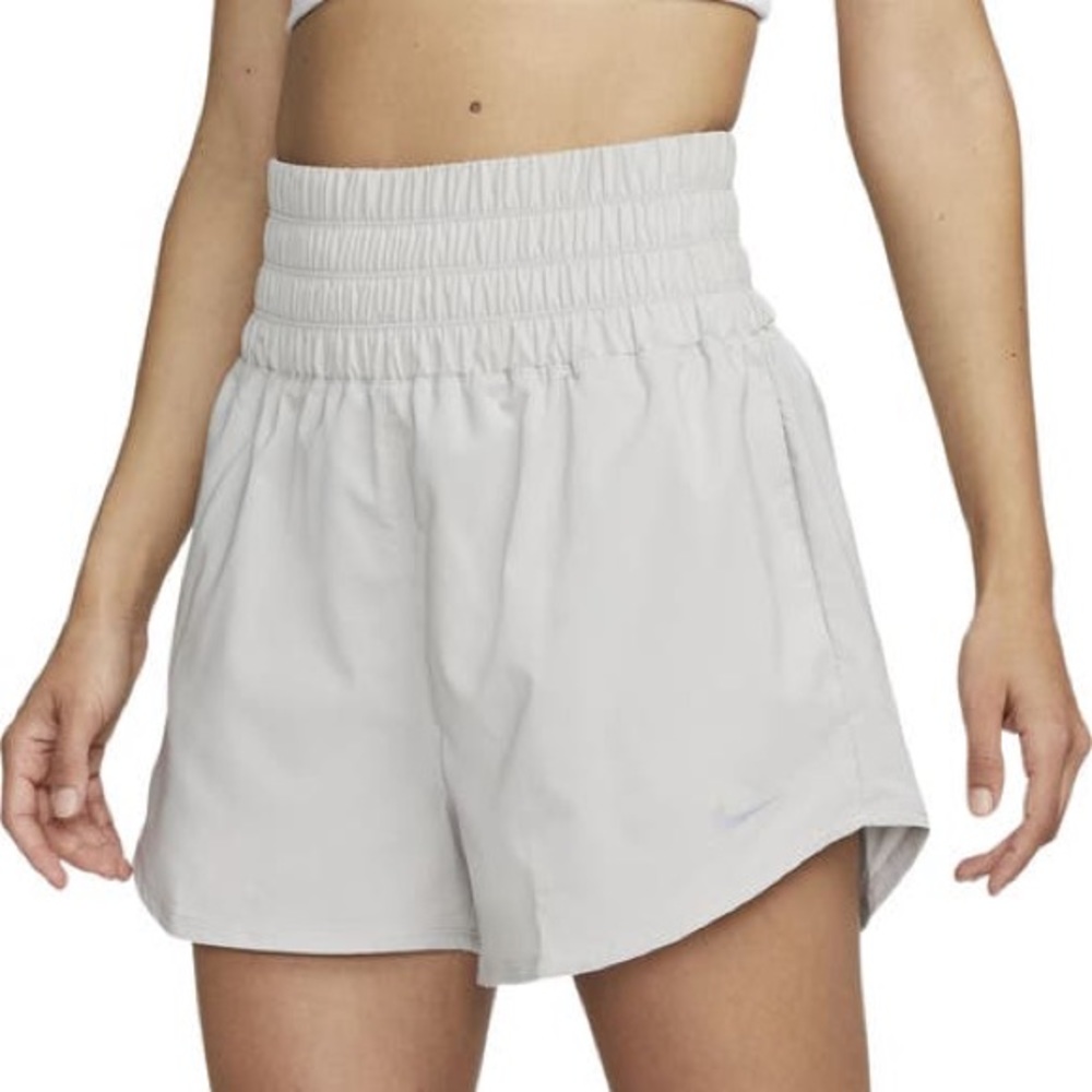 Nike Dri-FIT Ultrahigh Waist 3-Inch Brief
Lined Shorts